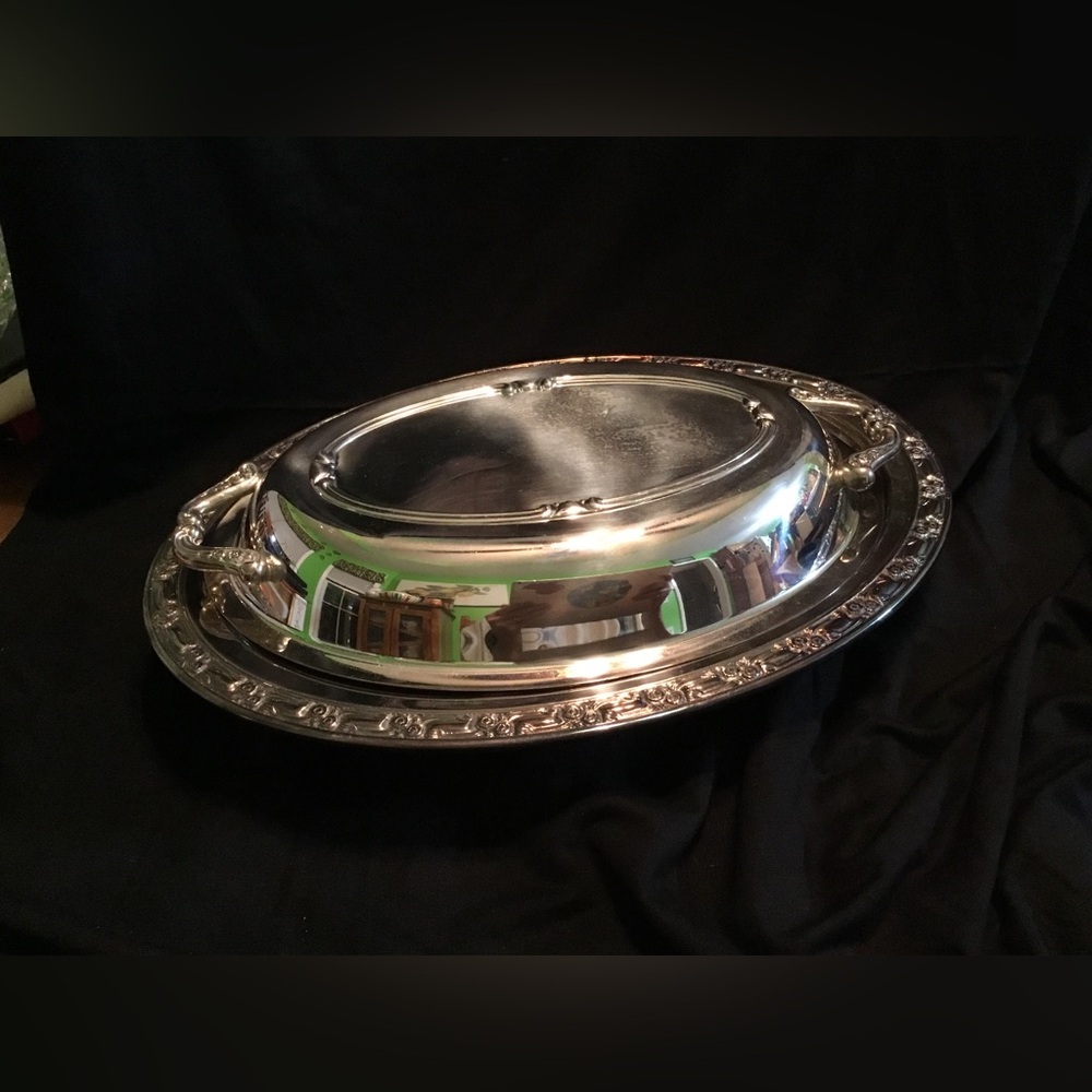 Silver Plated Covered Service Dish, Oneida Gala